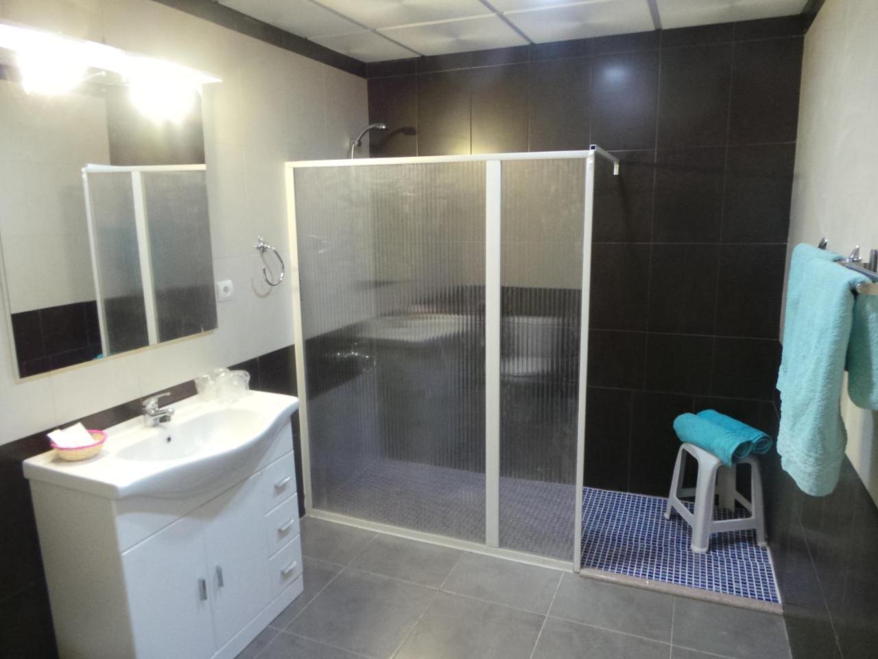 Hotel Restaurant Cau Blanch Useras Екстер'єр фото